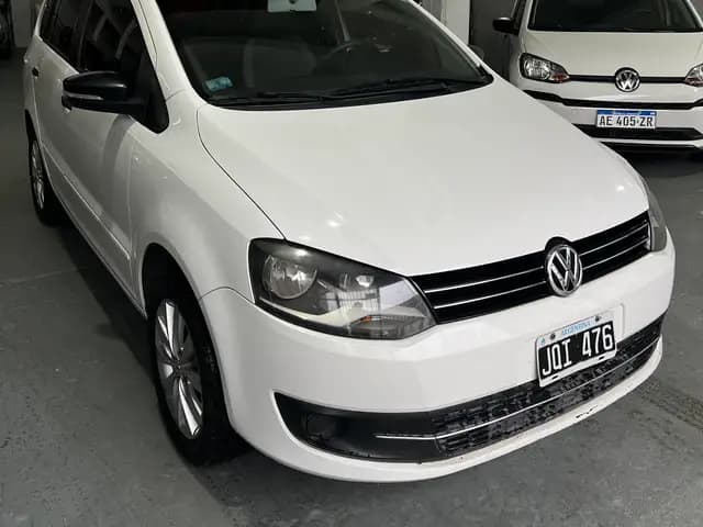 VOLKSWAGEN SURAN TRENDLINE