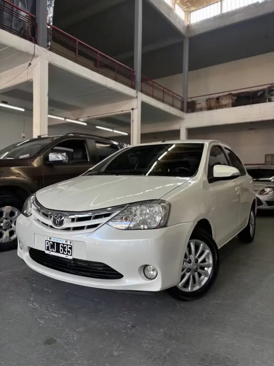 Toyota ETIOS XLS MT